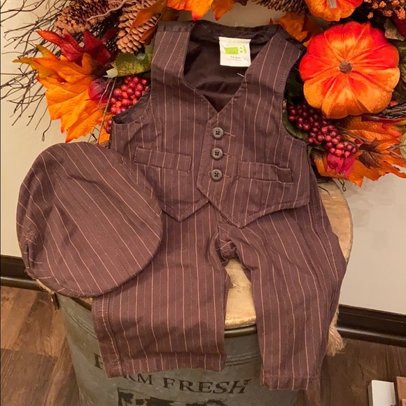 Crazy 8 Other - HP🎉 Pinstripe Brown Vest Dress Pant News Boy Hat